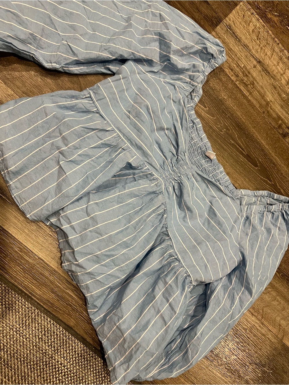 Old Navy Light Blue Striped Women’s Shorts